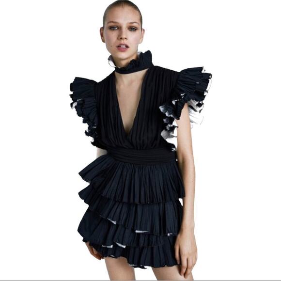 NWT Zara Black Frilled Mini Skirt With Ruffles Tiered Party Bloggers Fave Sz M - Picture 3 of 16